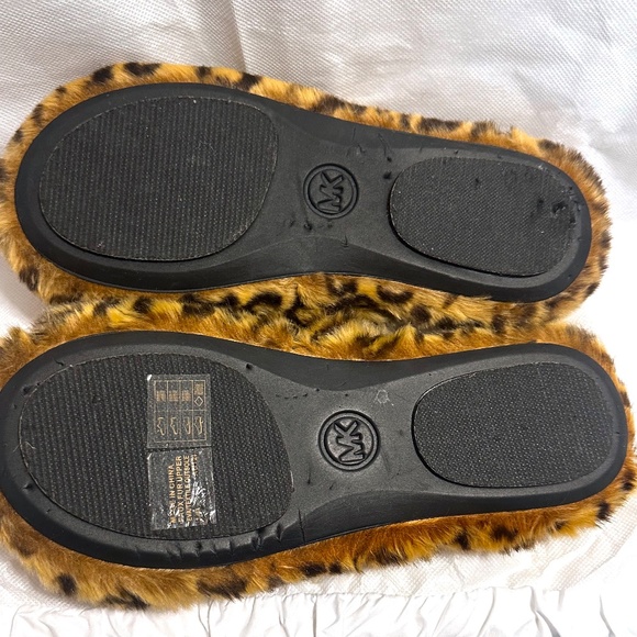 NEW! Michael Kors Fur Cheetah/ Leopard Slippers 10 - Picture 5 of 5